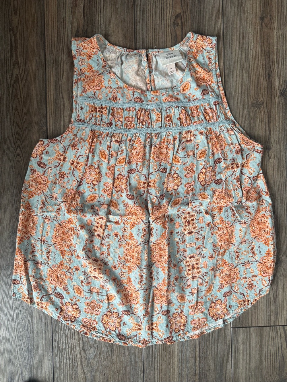 Knox Rose Floral Sleeveless Top in Light Blue and Orange M